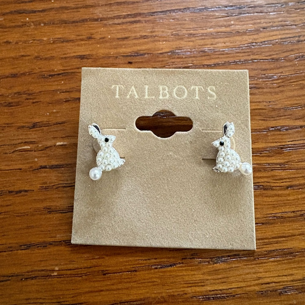 NWT Talbots Bunny Rabbit Stud Earrings - Pearl ( Easter )